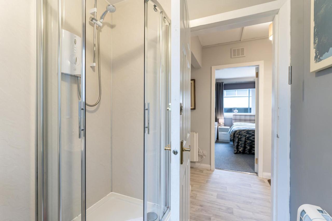 Ground-Fl Two Bedroom Apartment In Bridge Of Allan Eksteriør bilde