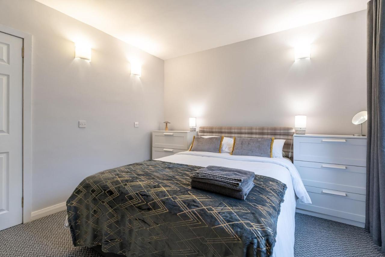 Ground-Fl Two Bedroom Apartment In Bridge Of Allan Eksteriør bilde